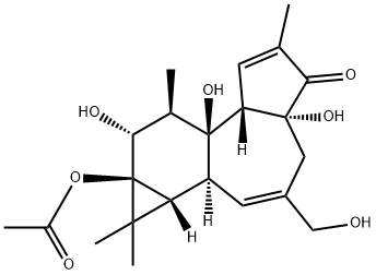 (1aR)-9aα-アセチルオキシ-1,1aα,1bβ,4,4a,7aα,7b,8,9,9a-デカヒドロ-4aβ,7bα,9β-トリヒドロキシ-3-ヒドロキシメチル-1,1,6,8α-テトラメチル-5H-シクロプロパ[3,4]ベンゾ[1,2-e]アズレン-5-オン