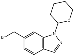 6-(溴甲基)-1-(四氢-2H-吡喃-2-基)-1H-吲唑 结构式