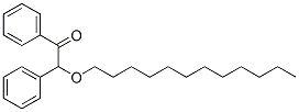 2-(ドデシルオキシ)-1,2-ジフェニルエタノン 化学構造式