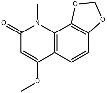 6-メトキシ-9-メチル-1,3-ジオキソロ[4,5-h]キノリン-8(9H)-オン 化学構造式