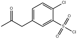 2-クロロ-5-(2-オキソプロピル)ベンゼン-1-スルホニルクロリド 化学構造式