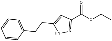 1H-Pyrazole-3-carboxylic acid, 5-(2-phenylethyl)-, ethyl ester Struktur