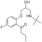 rac-1-[2-[(R*)-3-[(1,1-ジメチルエチル)アミノ]-2-ヒドロキシプロポキシ]-5-フルオロフェニル]-1-ブタノン 化学構造式