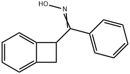 ビシクロ[4.2.0]オクタ-1,3,5-トリエン-7-イル(フェニル)ケトンオキシム 化学構造式