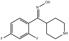 (E)-4-(2,4-ジフルオロベンゾイル)ピペリジンオキシム 化学構造式