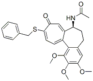 N-[(S)-5,6,7,9-Tetrahydro-1,2,3-trimethoxy-9-oxo-10-(benzylthio)benzo[a]heptalen-7-yl]acetamide Struktur