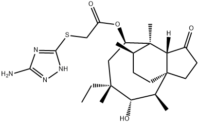 76530-44-4 [(5-アミノ-1H-1,2,4-トリアゾール-3-イル)チオ]酢酸(3aS,4R,5S,6R,8R,9R,9aR,10R)-6-エチルデカヒドロ-5-ヒドロキシ-4,6,9,10-テトラメチル-1-オキソ-3a,9-プロパノ-3aH-シクロペンタシクロオクテン-8-イル