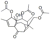 5,6-ビス(アセチルオキシ)-1-[(アセチルオキシ)メチル]-1a,2,3,4,5,5a,6,9,10,10a-デカヒドロ-5a-ヒドロキシ-1,4,7,9-テトラメチル-1H-2,8a-メタノシクロペンタ[a]シクロプロパ[e]シクロデセン-11-オン 化学構造式