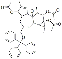 1a,1b,4,4a,5,7a,8,9-Octahydro-1,1,6,8-tetramethyl-3-[(triphenylmethoxy)methyl]-1H-cyclopropa[3,4]benz[1,2-e]azulene-5,7b,9,9a-tetrol 5,9,9a-triacetate Struktur