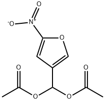 3-Furanmethanediol, 5-nitro-, diacetate Struktur