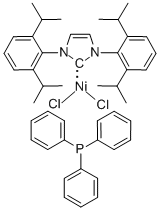[1,3-双(2,6-二异丙基苯基)咪唑-2-甲叉基]三苯基膦二氯化镍(II), 903592-98-3, 结构式