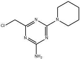 4-(Chloromethyl)-6-piperidin-1-yl-1,3,5-triazin-2-amine Struktur