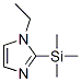 1H-Imidazole,  1-ethyl-2-(trimethylsilyl)- 化学構造式