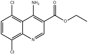 4-Amino-5,8-dichloroquinoline-3-carboxylic acid ethyl ester 化学構造式