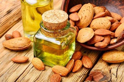 Sweet almond oil.jpg